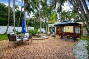 Las Olas Oasis by AvantStay Minutes to the Beach Hot Tub